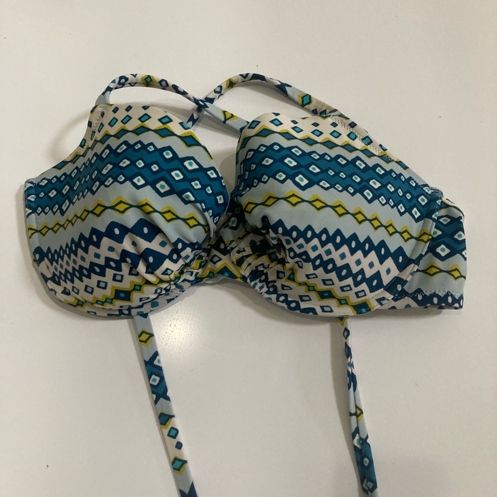 Arerie swim suit top